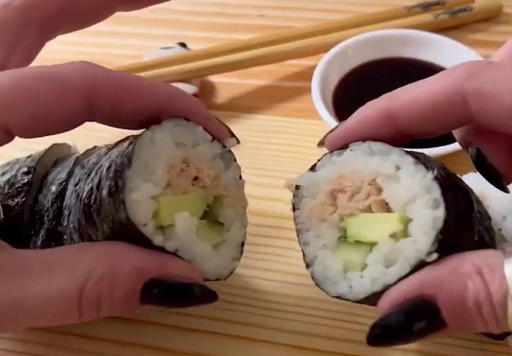 Máy Làm Sushi Của Tôi